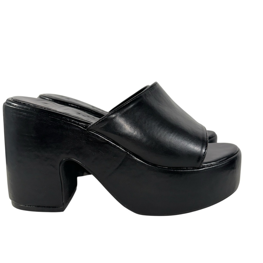 Olivia Miller Women's 8 Black Crush Platform Slip-On 4" Block Heels Sandals